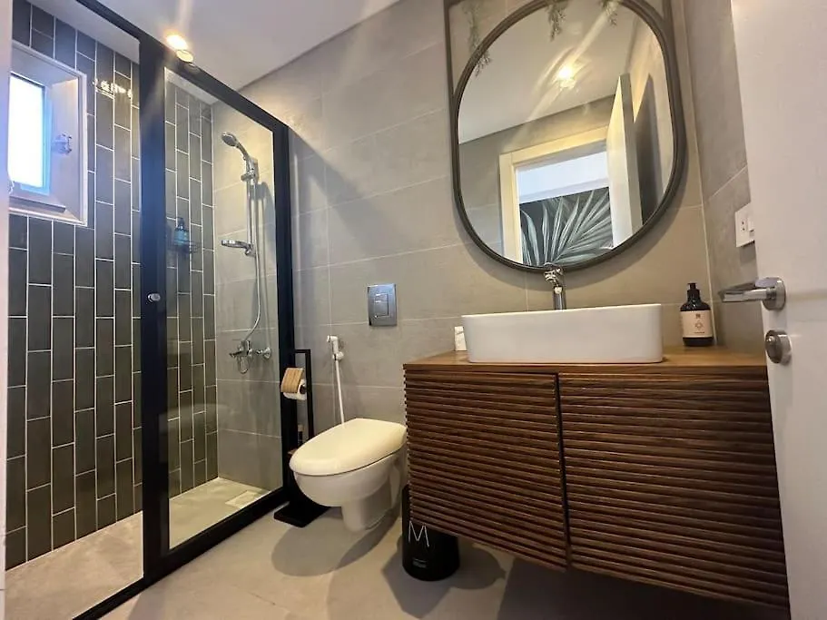 Διαμέρισμα Achrafieh Rooftop 1-Br With Jacuzzi Βηρυτός